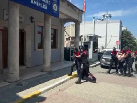 Eyüpsultan'da adliyedeki kavgaya gitmek isteyen 3 silahlı şüpheli yakalandı