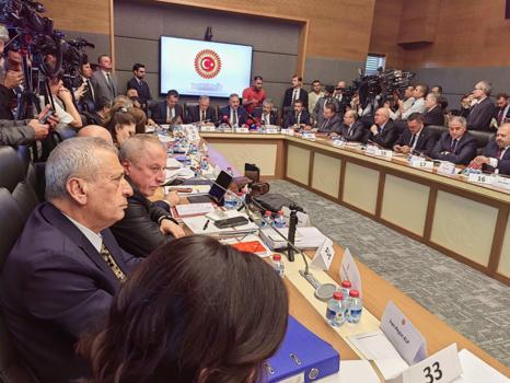 'Çerçeve yasa' teklifi komisyonda