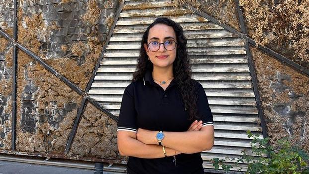 Annesi kanserle mücadele eden Türkiye 37’ncisi Hiranur’un hedefi tıp fakültesi