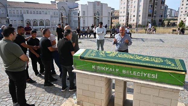 Bolu'daki kazada hayatını kaybeden Batuhan, Kırıkkale'de toprağa verildi