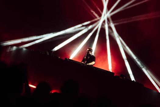 Tiësto, İstanbul Festivali’nde sahne aldı