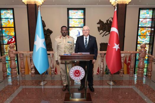 Bakan Güler, Somali Genelkurmay Başkanı Tuğgeneral Mohamud’u kabul etti