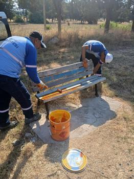 Didim'de park ve ortak kullanım alanlarında bakım ve onarım çalışmaları sürüyor