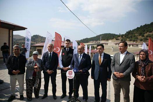 Balıkesir Sındırgı'da depremzedeler için 305 konutun kurası çekildi