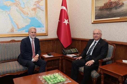 Bakan Güler, Romanya Cumhurbaşkanlığı Milli Güvenlik ve Dış Politika Danışmanı Lazurca'yı kabul etti