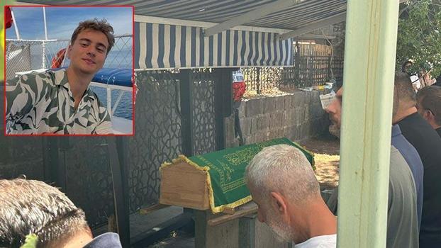 Çanakkale'de motosiklet kazasında ölen Emirhan, toprağa verildi