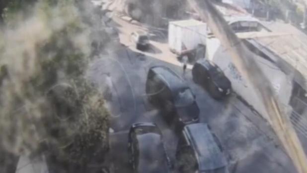 Şişli’de boşanan çiftin aileleri birbirine girdi; kadını tabanca kabzasıyla yaraladı