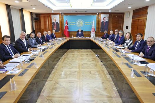 Bakan Bolat, Hizmet İhracatçıları Birliği yönetimini kabul etti