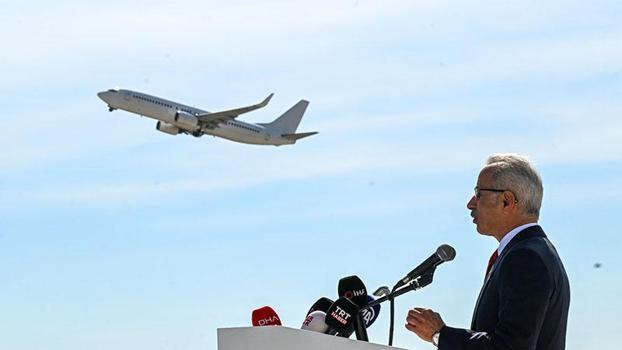 Bakan Uraloğlu: Havalimanlarının yıllık yolcu kapasitesi 397,4 milyonu aştı