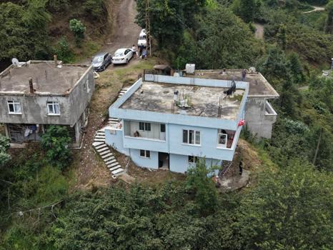 Giresun’da derede akıntıya kapılan 2 kızının ardından annenin de cansız bedeni bulundu (2)