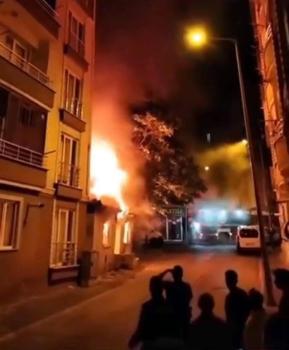 Çorlu'da aynı gece 2 ev yangını