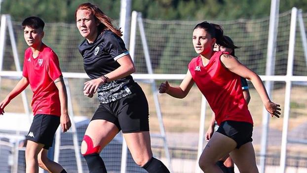 Amedspor Kadın Futbol Takımı, hazırlık maçında Kayseri Kadın FK’yı mağlup etti
