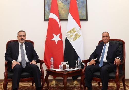 Bakan Fidan, Mısırlı mevkidaşı Abdülati ile bir araya geldi
