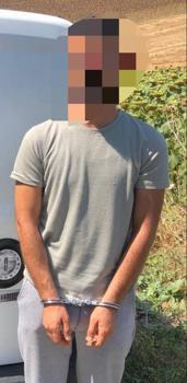 Edirne’de durdurulan araçta 12 kaçak göçmen yakalandı (2)