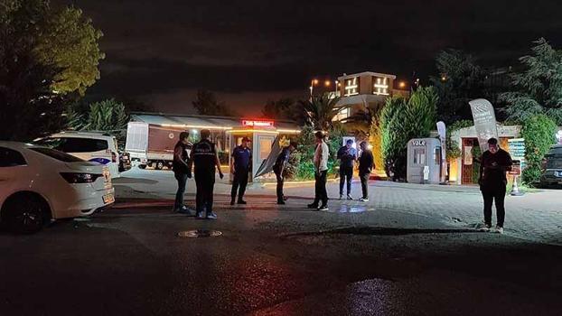 Küçükçekmece'de kafede silahlı saldırı: 2 yaralı