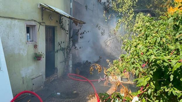 Bursa’da park halindeki motosiklet yandı