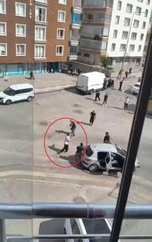 Ankara'da kalabalığın üzerine pompalı tüfekle ateş açtı; o anlar kamerada