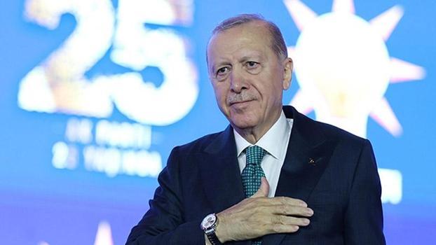 Cumhurbaşkanı Erdoğan: Türkiye'yi küllerinden yeniden inşa ettik, istikbalini de inşa edeceğiz