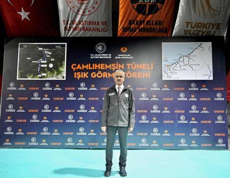 Bakan Uraloğlu: Çamlıhemşin tünelli geçişi pazartesi günü hizmete açılacak