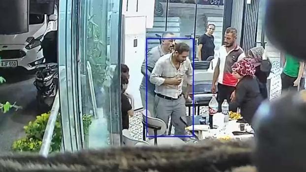 Döner yerken nefes borusuna et parçası kaçan müşterisini Heimlich manevrasıyla kurtardı