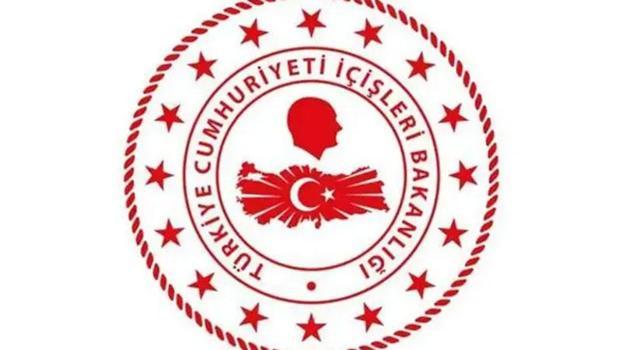 İçişleri Bakanlığı: Yeni nesil suç örgütü üyeleriyle irtibatlı Ö.A.K. Bakü’de yakalanarak Türkiye'ye getirildi