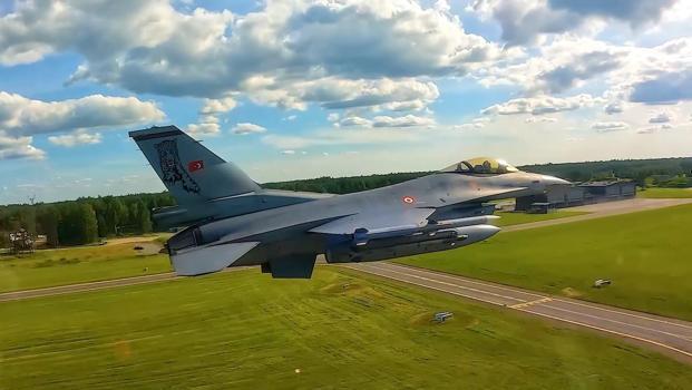 Çelik kanatlar, Estonya'da NATO görevini sürdürüyor