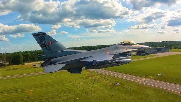 Çelik kanatlar, Estonya'da NATO görevini sürdürüyor