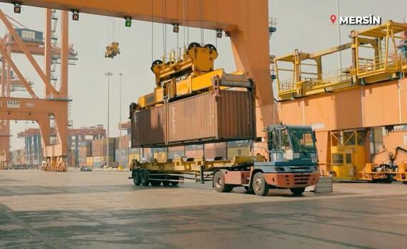 Türkiye'den Lübnan'a 15,6 tonluk tıbbi yardım malzemesi yola çıktı