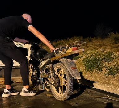 Plakasız hurda motosikletin ehliyetsiz sürücüsüne 88 bin 500 lira ceza