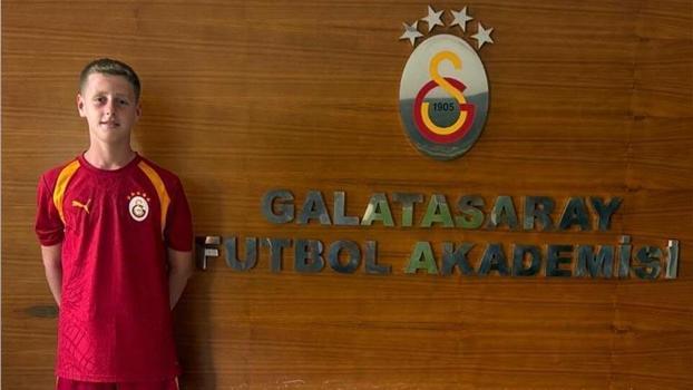 Urla Belediyesporlu genç futbolcu Ramazan Aras Asrak Galatasaray'a transfer oldu