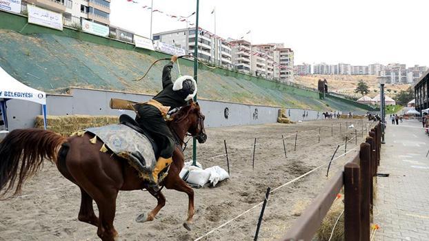 Atlı Okçuluk Türkiye Şampiyonası Yarı Final Yarışları Gaziantep'te gerçekleşti