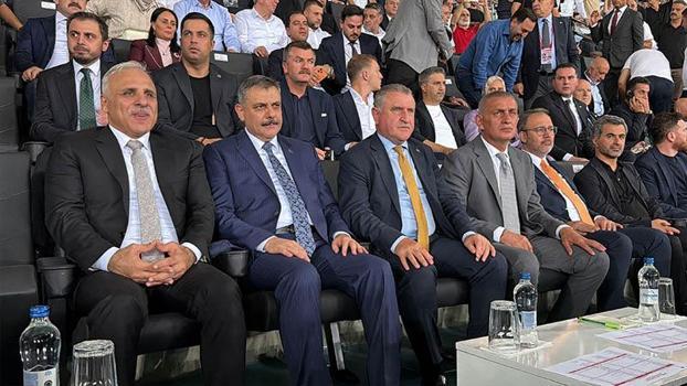 Bakanlar, Amed Sportif Faaliyetler - Erzurumspor FK karşılaşmasını izledi