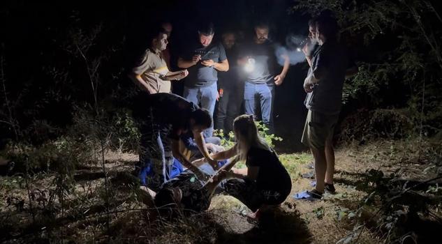 Ormana götürdükleri genci, silahla bacağından yaralayıp kaçtılar