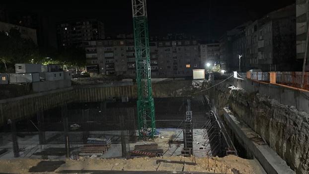 Sultangazi’de inşaatta toprak kayması meydana geldi; sokak kapatıldı
