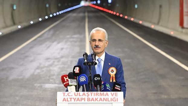Bakan Uraloğlu: Türkiye'yi adeta yeniden inşa ettik