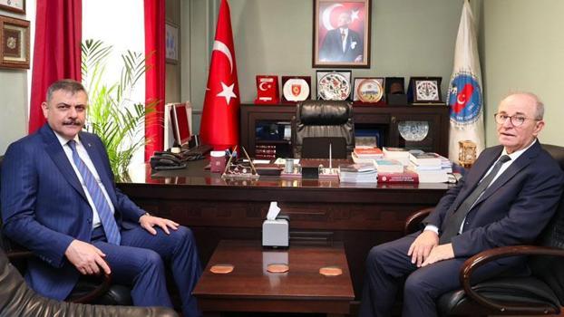 Bakan Çiftçi'den Türk İdareciler Derneği'ne ziyaret