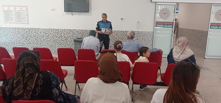 Polisten dolandırıcılık ve hırsızlığa karşı bilgilendirme