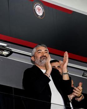 Arca Çorum FK’dan forması çıkarılan çocuğa destek