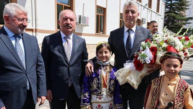 Ticaret Bakanı Bolat: Terörün kökünü sonuna kadar kazıyacağız