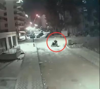 Motosikletli hırsızlar kamerada; 2 tutuklama