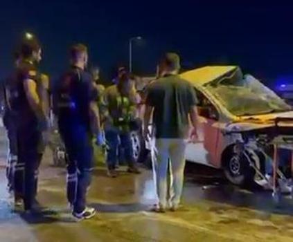 Bursa'da otomobil refüje çarptı: 1 ölü, 1 ağır yaralı