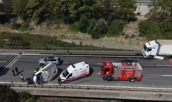 Düzce'de otoyolda zincirleme kaza: 1 yaralı