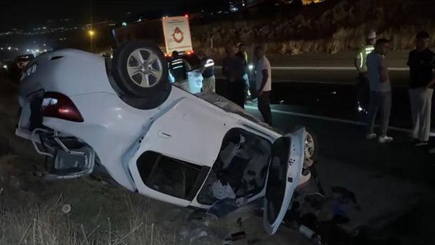 Şanlıurfa’da iki otomobil çarpıştı: 3 ölü, 1 yaralı