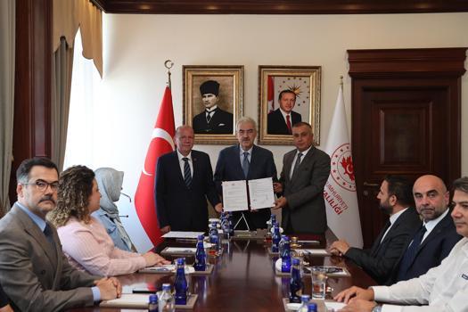 Bursa Ticaret Borsası İmam Hatip Ortaokulu, Milli Eğitim Bakanlığı’na devredildi
