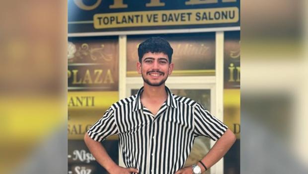 Kiraladıkları otomobille gezmeye giderken kazada ölen kuzenler toprağa verildi