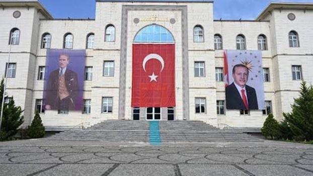 Kırıkkale Valiliği'nden, Kızılırmak'ta oluşabilecek ani ve hızlı su yükselmelerine karşı uyarı