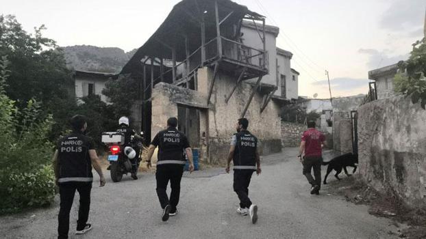 Kozan’da narkotik ekiplerinden denetim; 11 şüpheli yakalandı