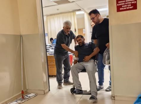 Karnına çivi saplanan mobilya işçisi yaralandı