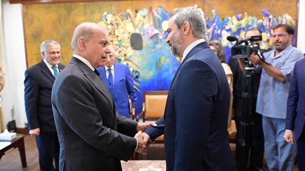 Suriye Dışişleri Bakanı Şeybani, Pakistan Başbakanı Şerif ile bir araya geldi