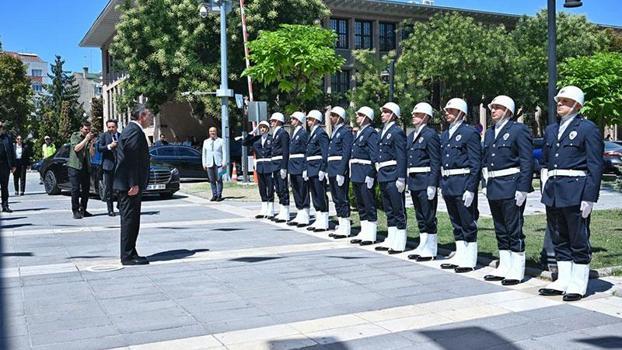Cumhurbaşkanı Yardımcısı Yılmaz: Vatandaşın yastık altı, Merkez Bankası rezervinden büyük